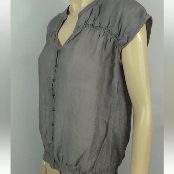 Ann Taylor LOFT Gray Semi Sheer Sleeveless Button Up Top Smocked Accents Sz S - Picture 6 of 12